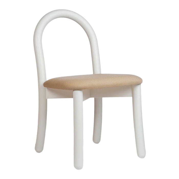 White chair with a curved back and a soft, beige patterned seat. Perfect for modern decor.