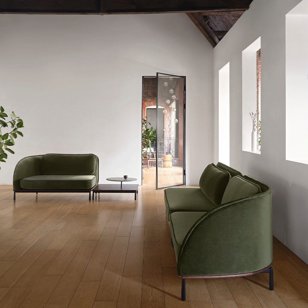 Arc Loveseat Middle - Large