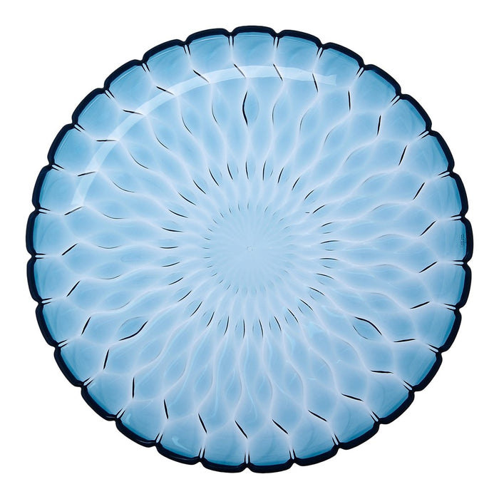 Light blue decorative plate with a spiral pattern and dark blue scalloped edge. Elegant design for table settings.