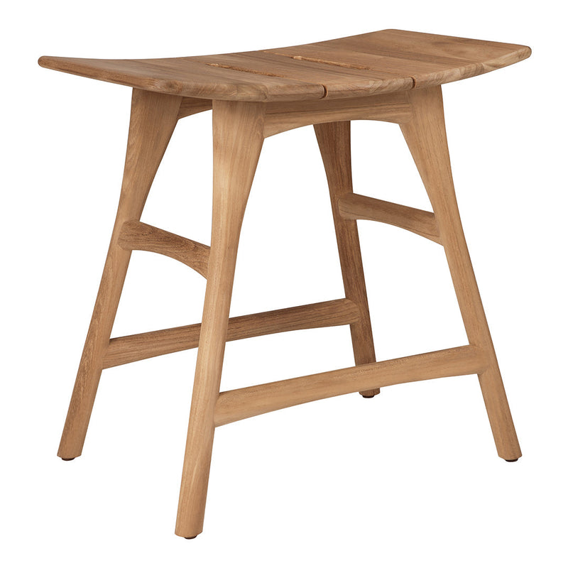 Wooden stool with a natural oak finish, featuring a smooth surface and minimalist design. Perfect for any decor.