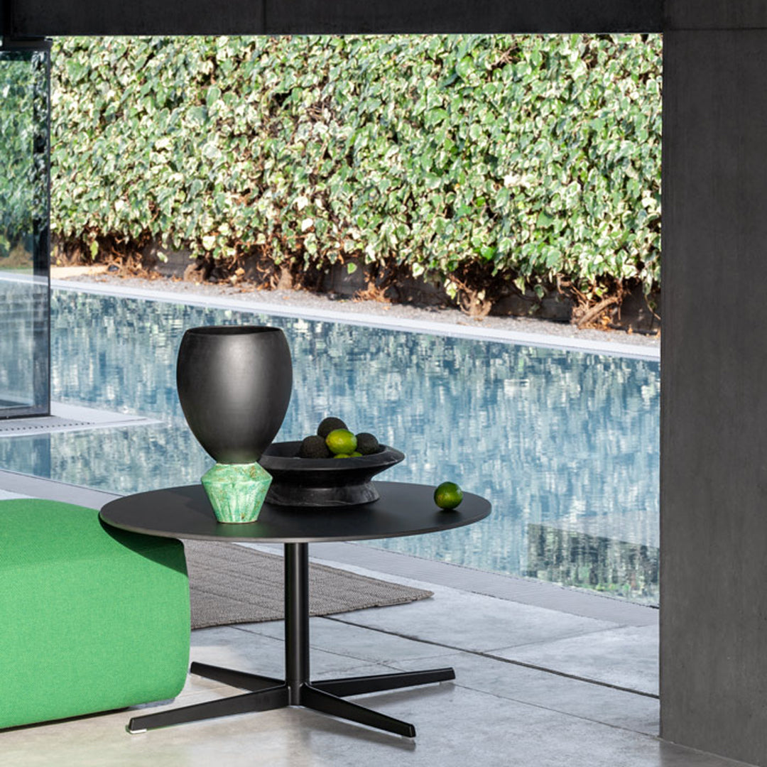 Auki Outdoor Side Table - Circle