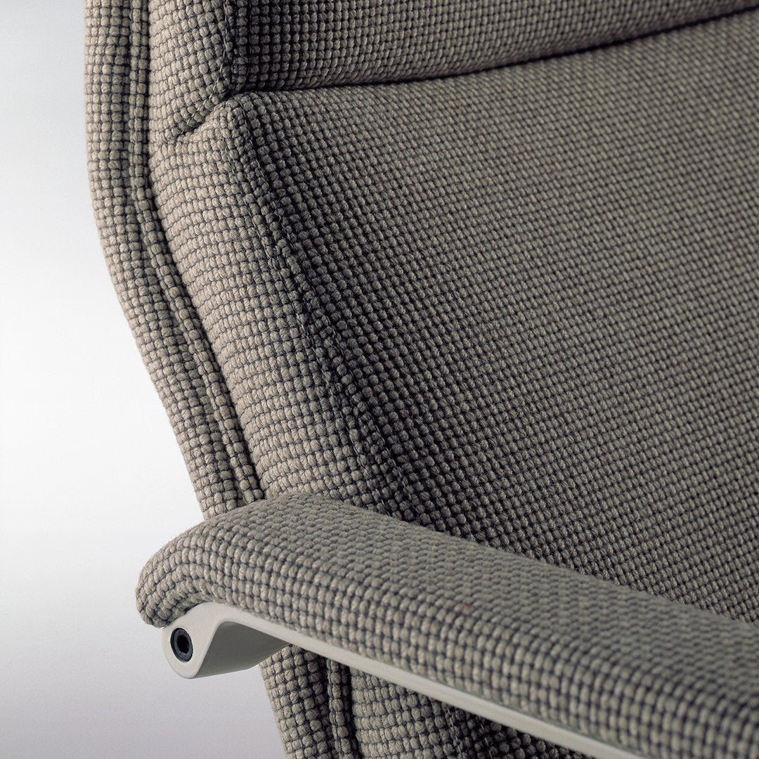 F154-F156 Chair, Swivel Base