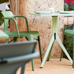 N Pedestal Cafe Table - Outdoor