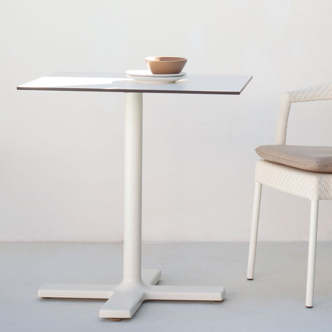 Colors&Compact Square Cafe Table – Design Public