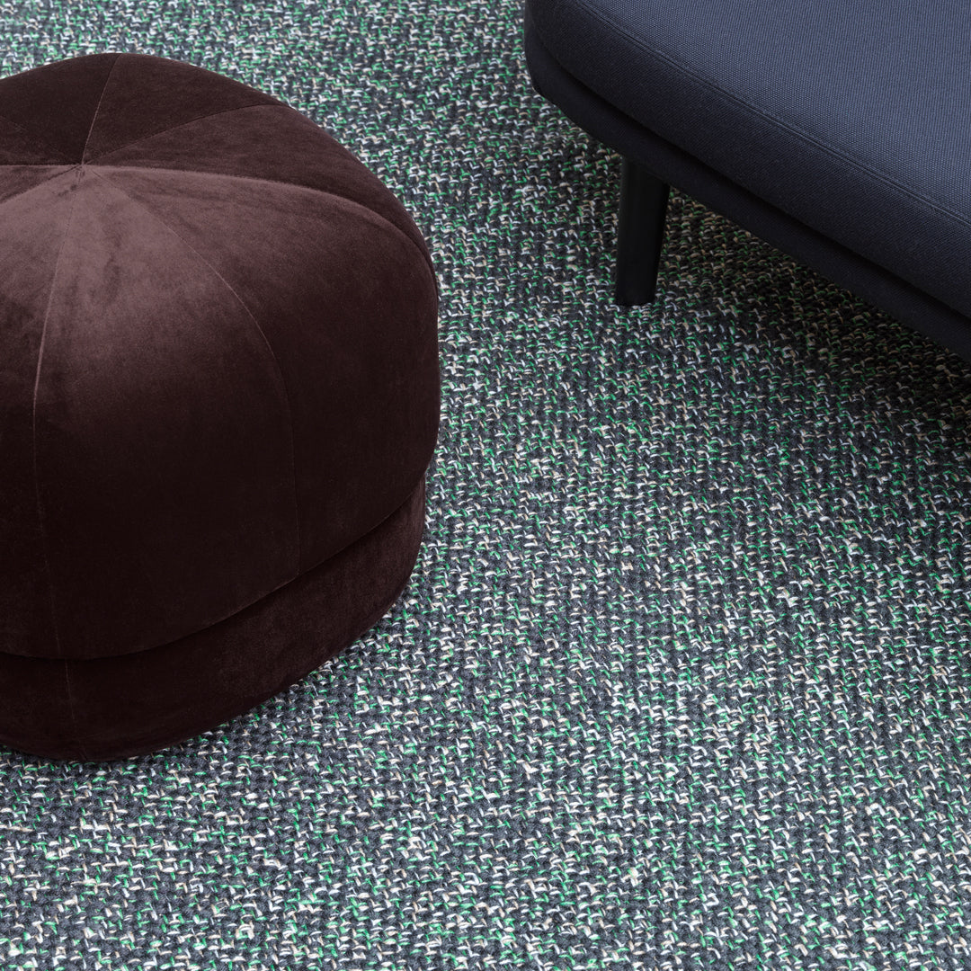 Circus Pouf in Velour