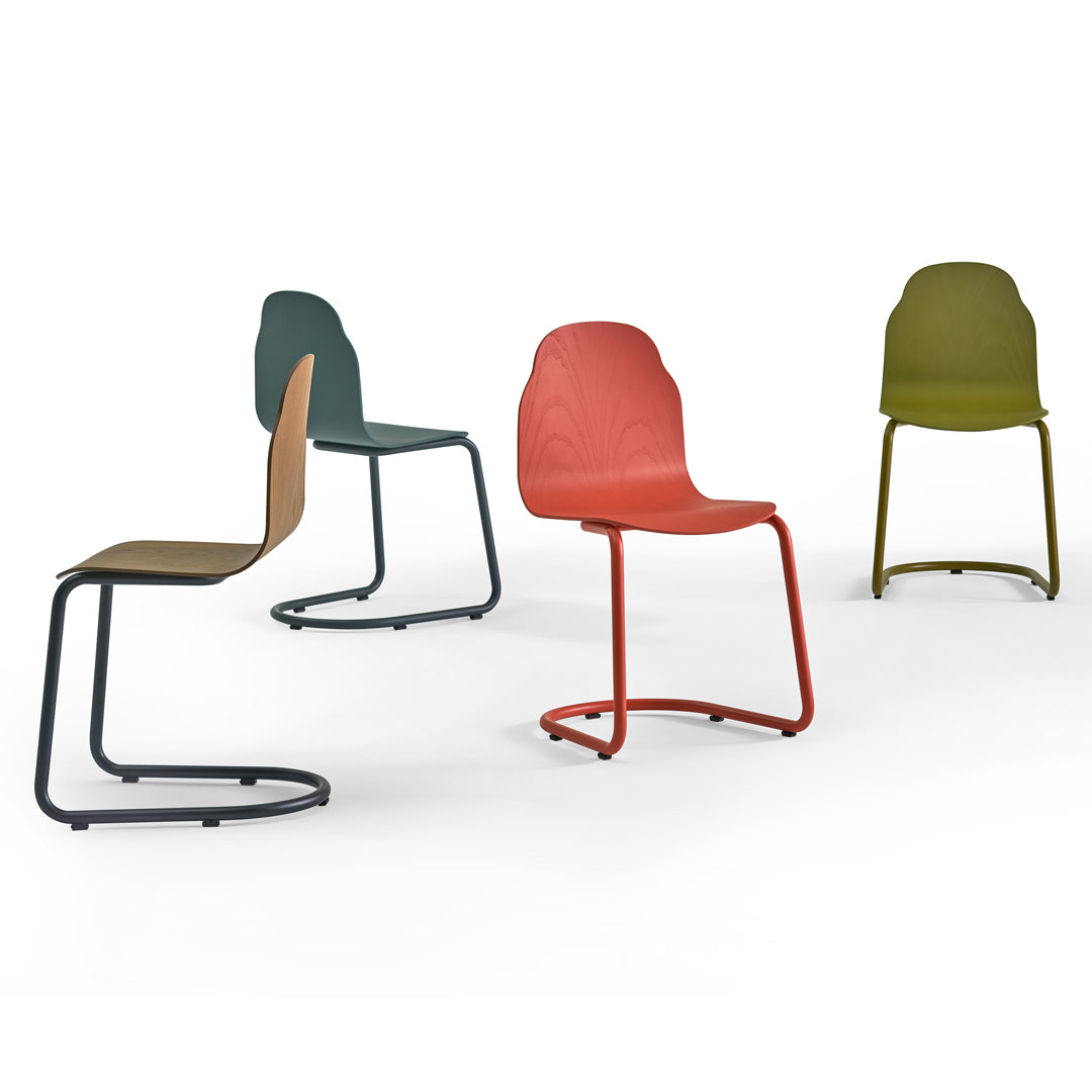 Body Cantilever Chair - Wooden Frame