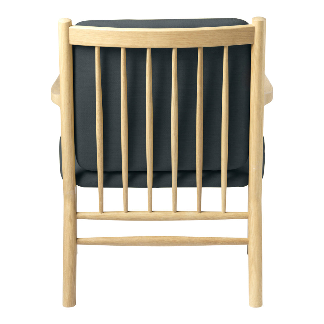 J147 Lounge Armchair