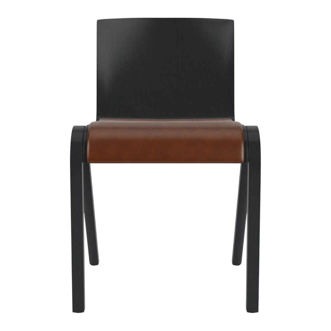 Stylish chair with a black backrest and a warm brown seat, featuring a sleek modern design.