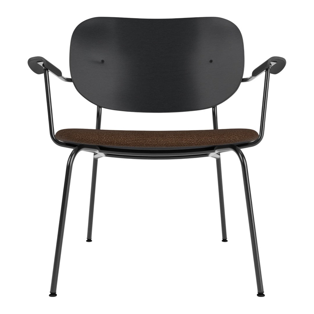 Black metal chair with a smooth, curved backrest and a rich brown cushioned seat. Elegant and modern design.