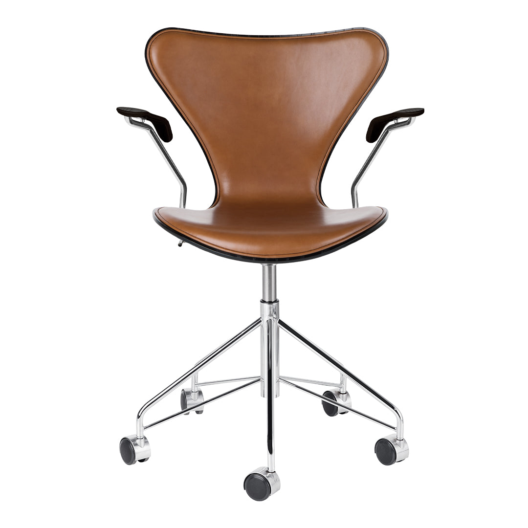 Series 7 Swivel Armchair - Colored Ash - Front Upholstered