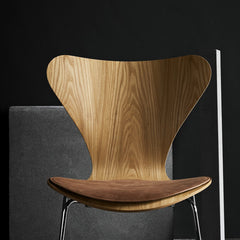 Series 7 Chair 3107 - Natural Veneer