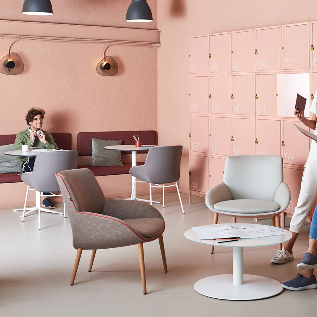 Noom Series 10 Lounge Armchair - Conical Wood Legs