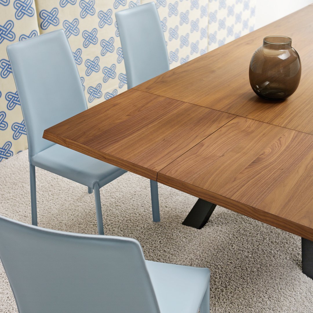 Zeus MT Extendable Dining Table