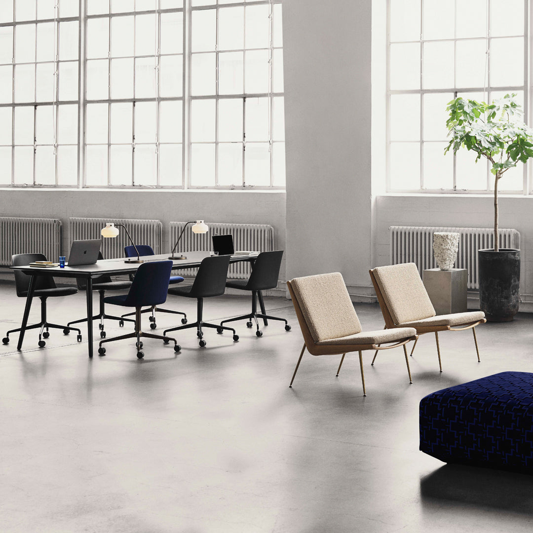 Rely HW22 Chair - 4-Star Swivel Base w/ Casters