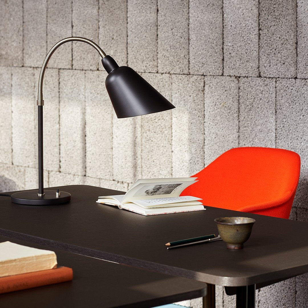 Rely HW46 Armchair - 4-Star Swivel Base w/ Return