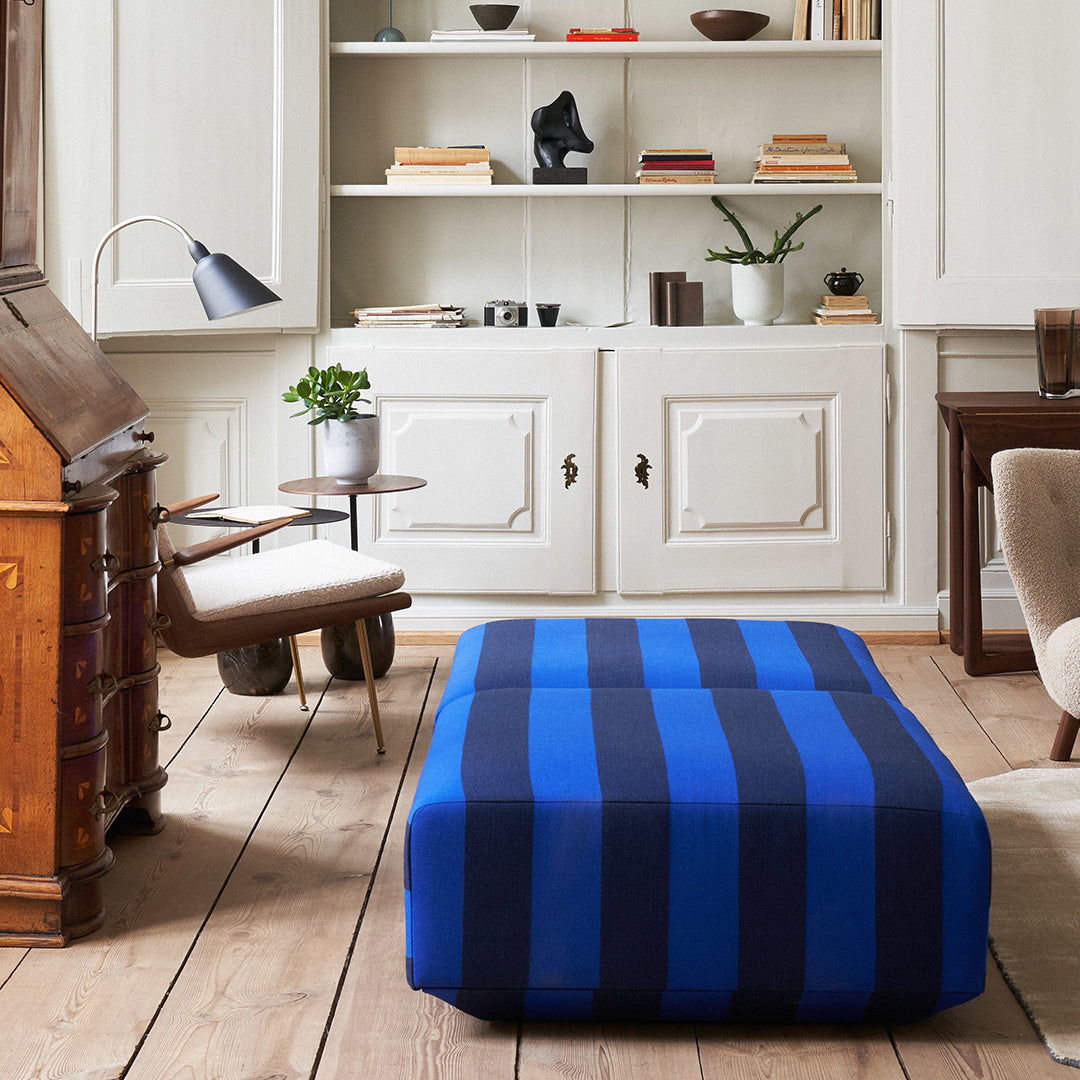 Boomerang HM2 Lounge Chair w/ Arms