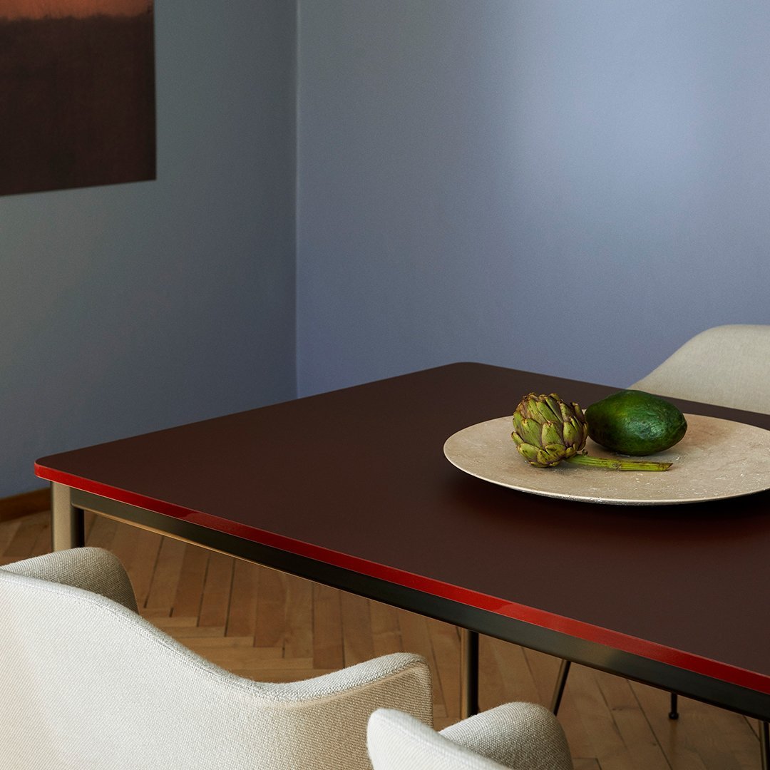 Rely HW35 Armchair - Tube Base