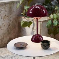 Verner Panton VP9 Flowerpot - Portable Table Lamp