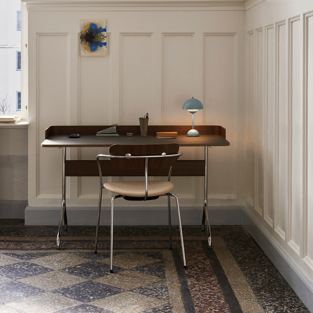 Verner Panton VP9 Flowerpot - Portable Table Lamp