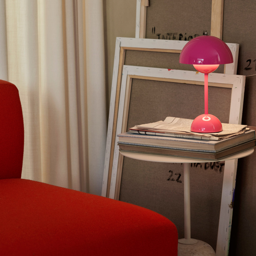 Verner Panton VP9 Flowerpot - Portable Table Lamp