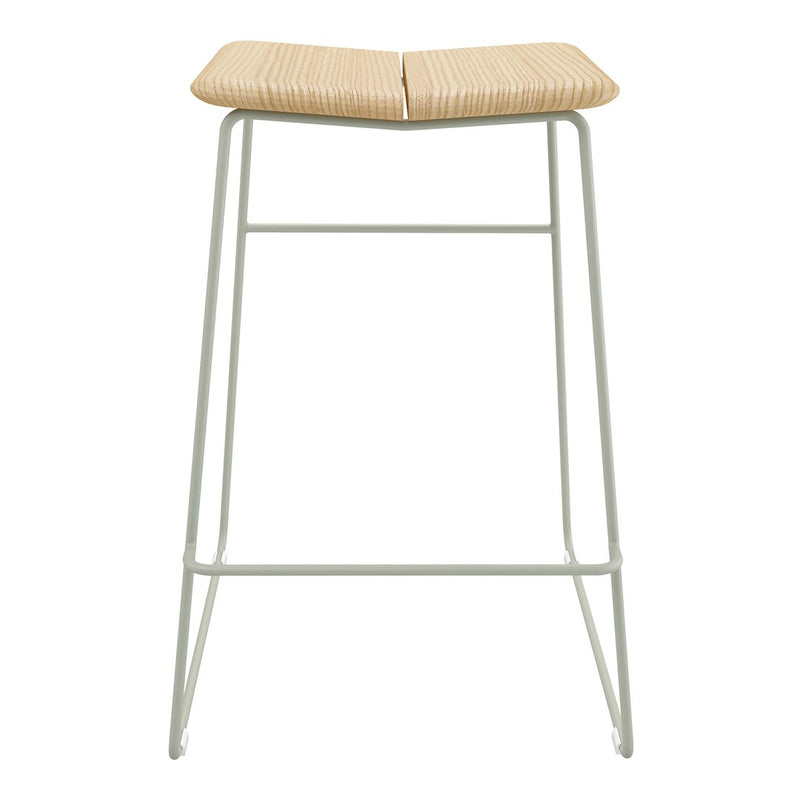 Light beige textured seat with chevron pattern, supported by a sleek white metal frame. Ideal for modern spaces.