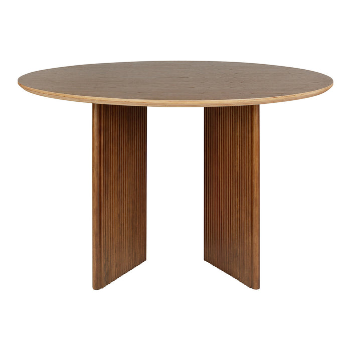 Round wooden dining table with a smooth light brown surface and warm, natural wood legs. Elegant and modern design.