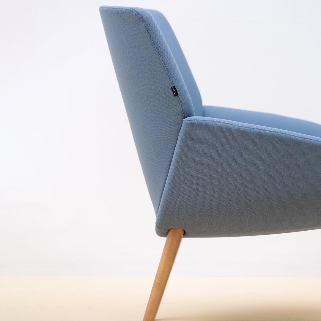 Noom Series 10 Lounge Armchair - Conical Wood Legs