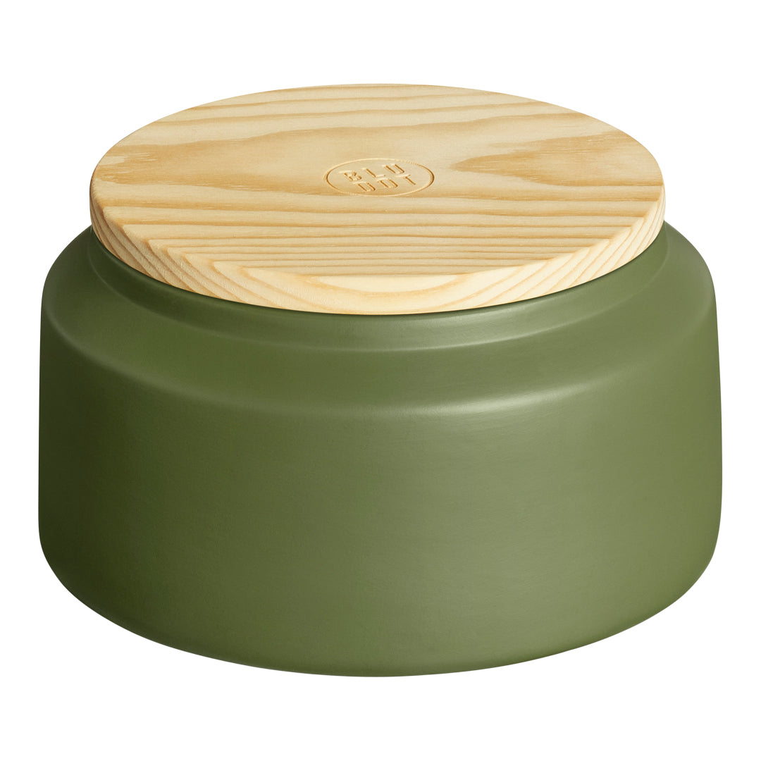 Lost in the Mild Outdoor Candle