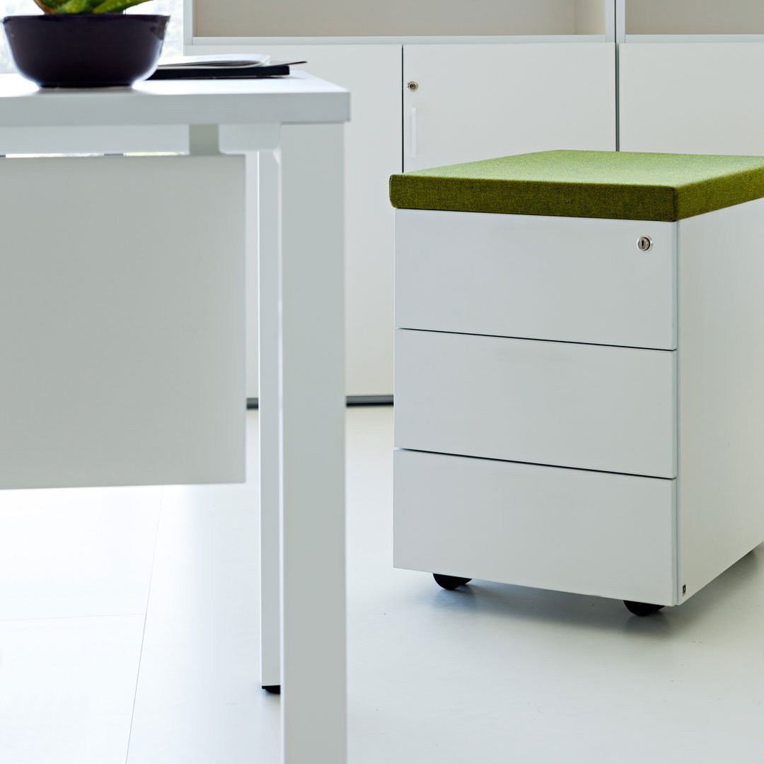 Mobile Metal Pedestal w/ Top Cushion