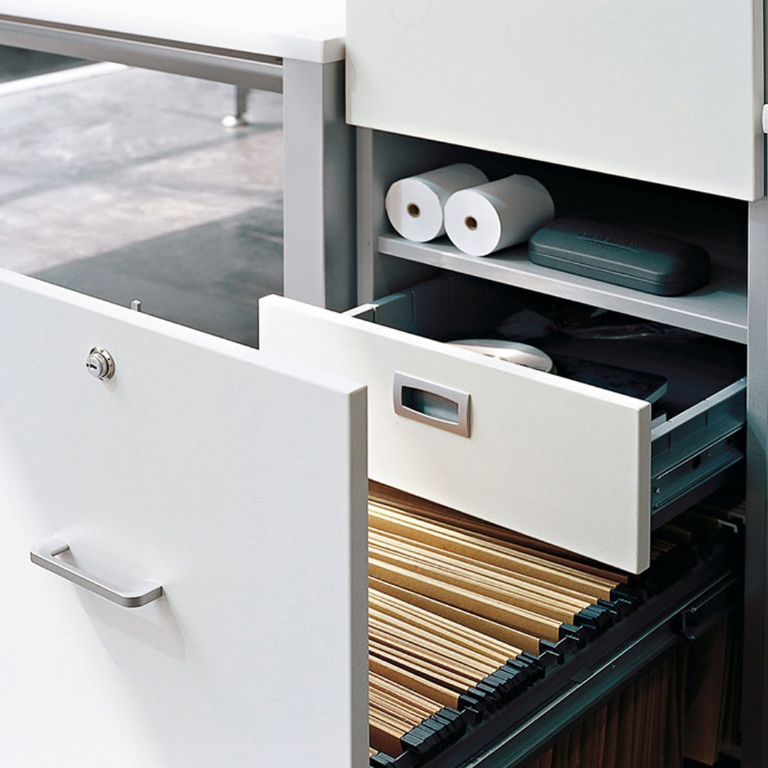 Mobile Metal Pedestal