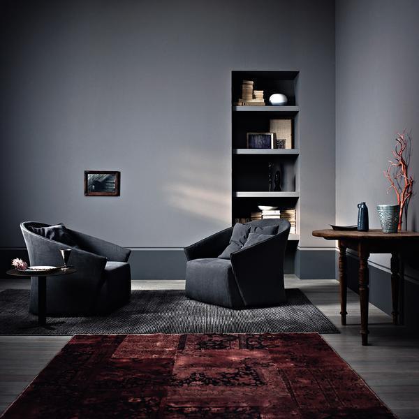 Bustier Lounge Armchair