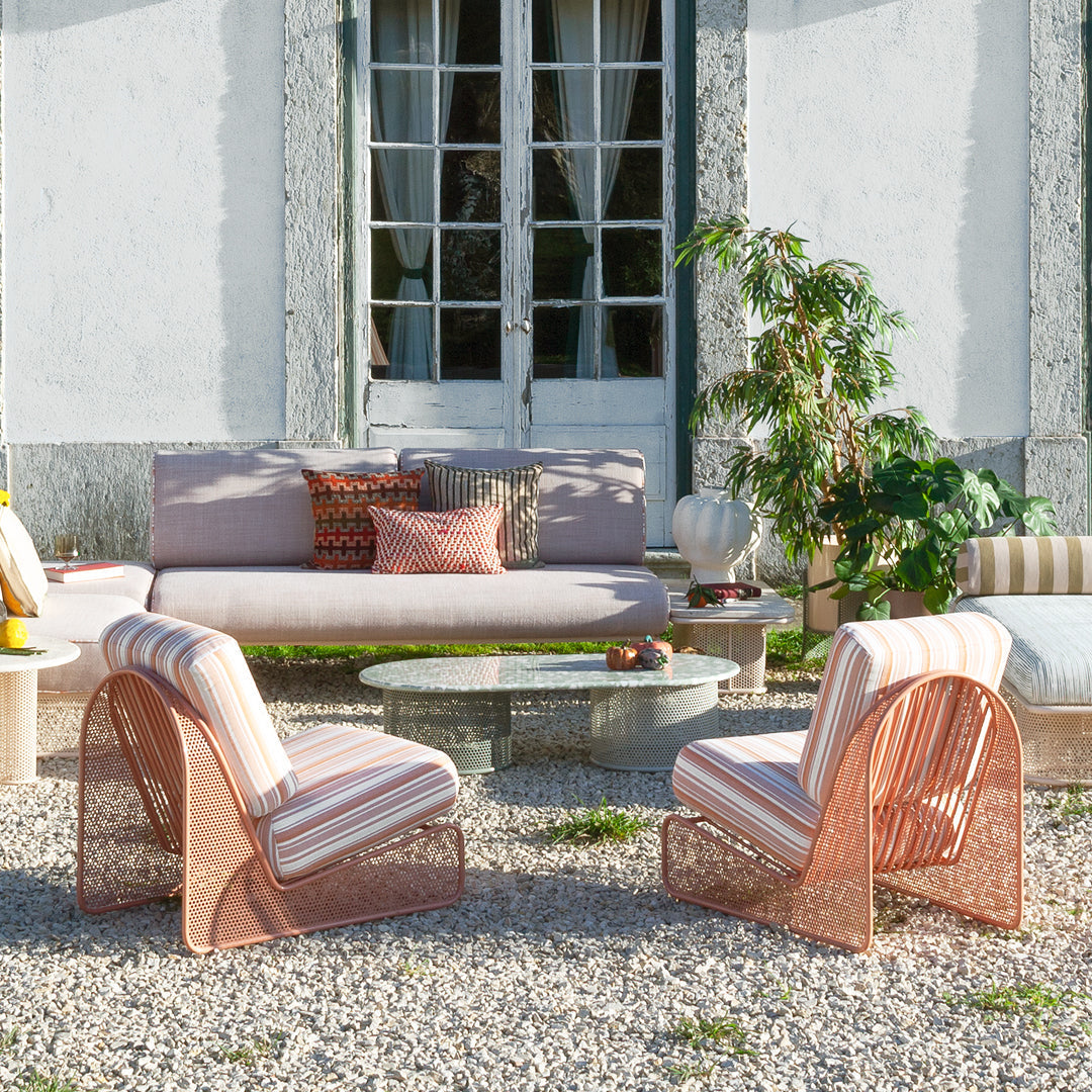 Riviera Outdoor Lounge Chair - Lacquered Metal Frame