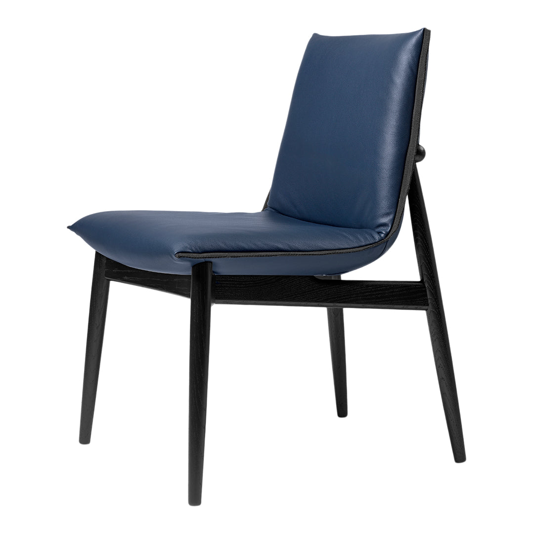 E004 Embrace Chair