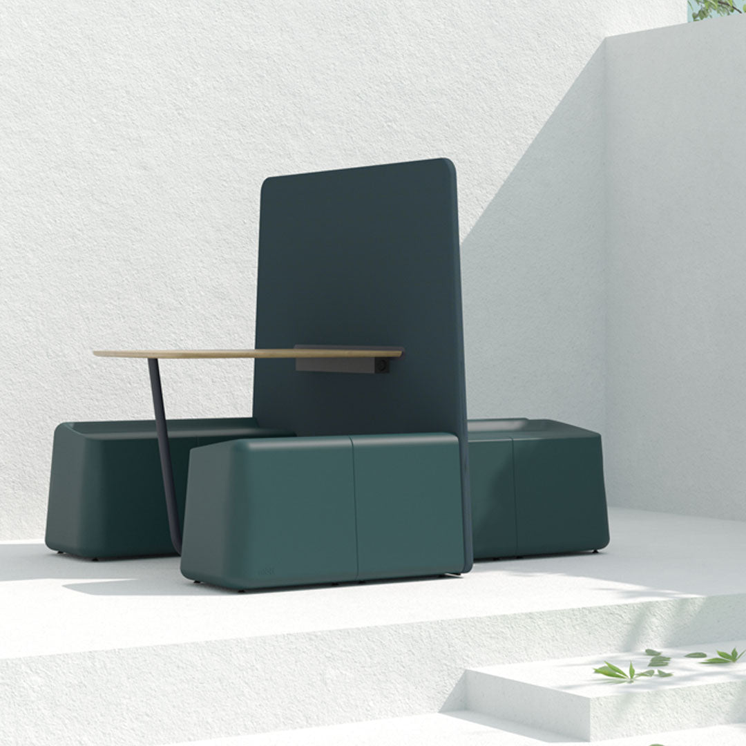 Sarek High Divider with Table