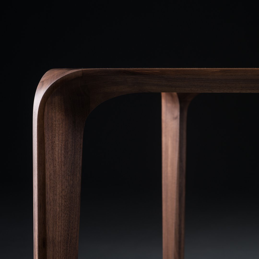 Flow Dining Table
