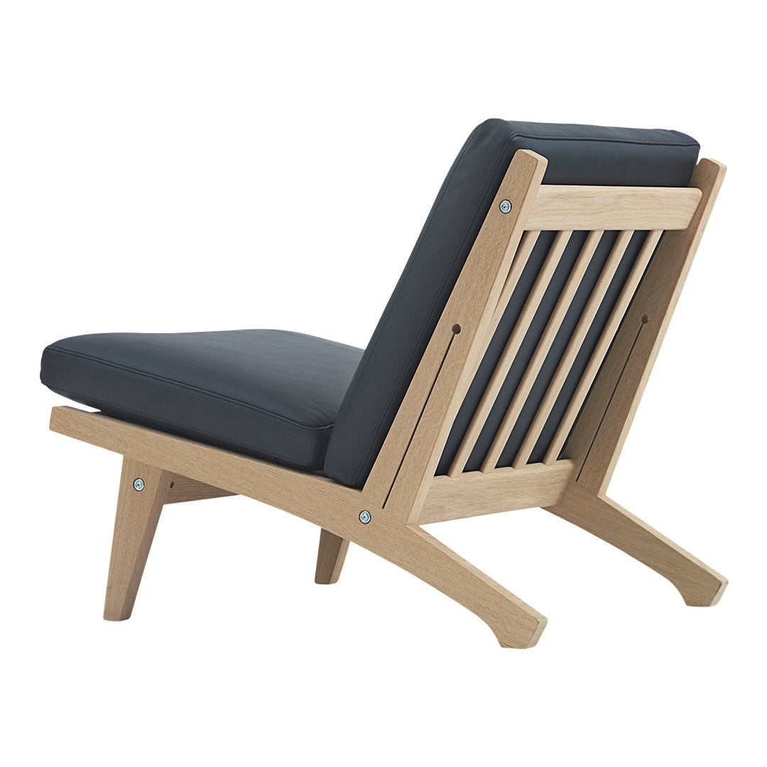 GE 370 Low Easy Chair