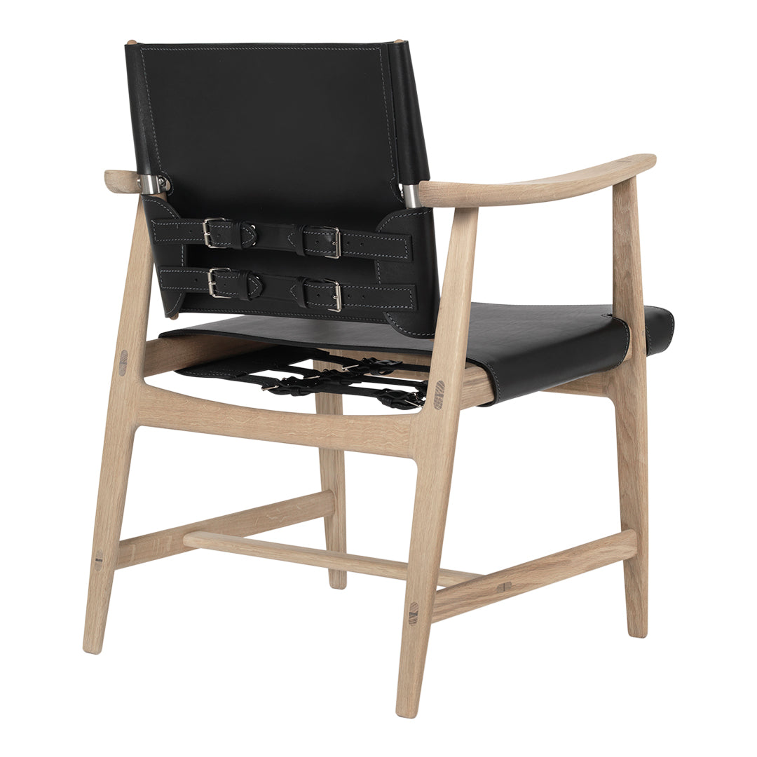 BM1106 Huntsman Chair