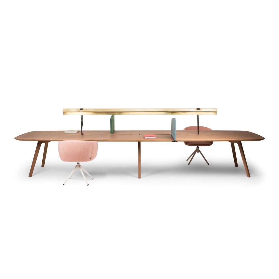 True Design Wing Meeting Table by Parisotto+Formenton | Design Public | Sonnenhüte