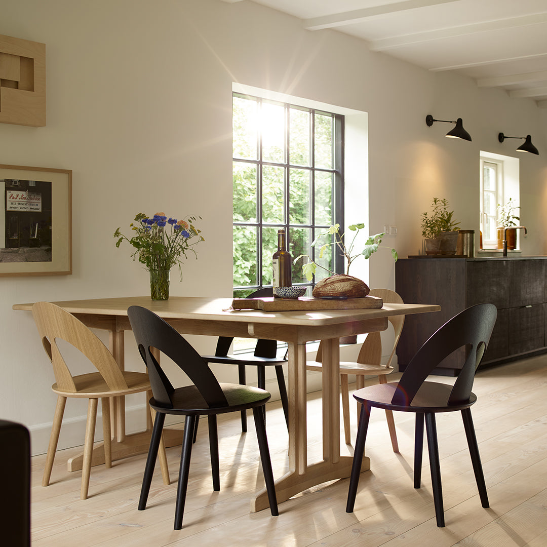 C64 Shaker Rectangular Dining Table