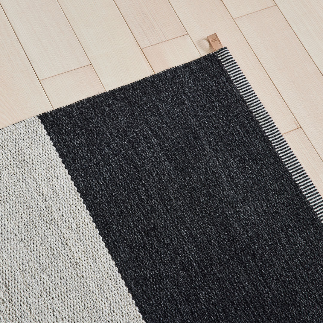 Wide Stripe Icon Rug