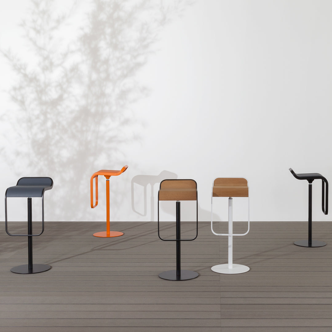 Lem Outdoor Swivel Bar Stool