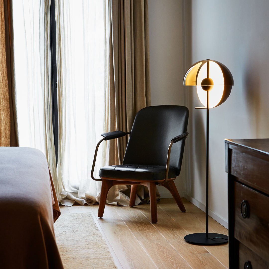 Theia P LED Floor Lamp