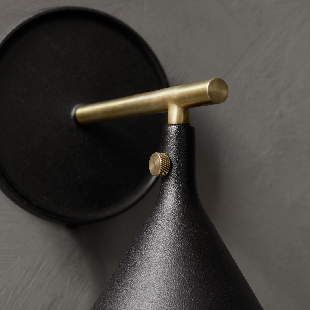 Cast Sconce Wall Lamp