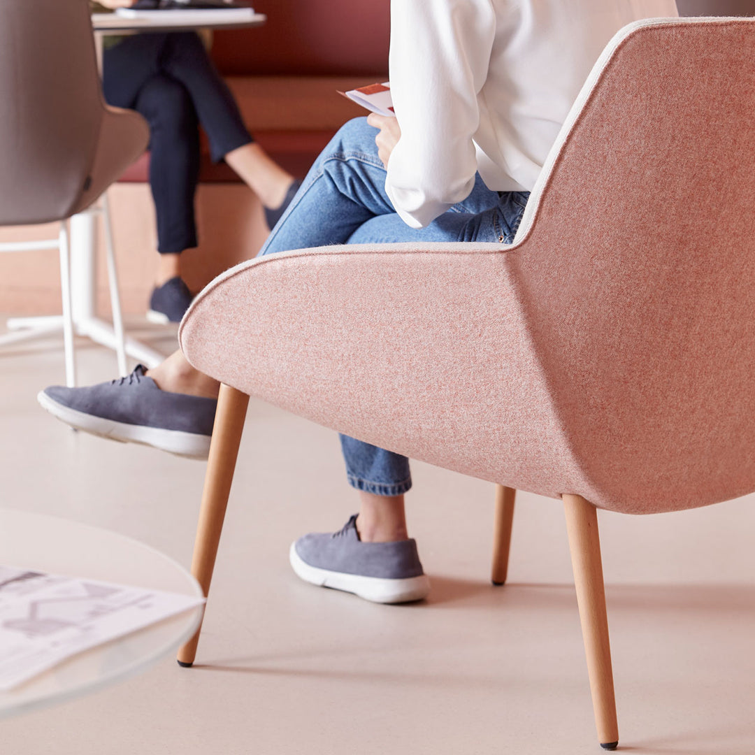 Noom Series 10 Lounge Armchair - Conical Wood Legs