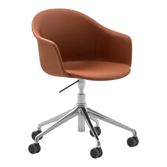 Modern swivel chair in warm chestnut brown with a smooth, curved design and sleek chrome base. Ideal for stylish workspaces.