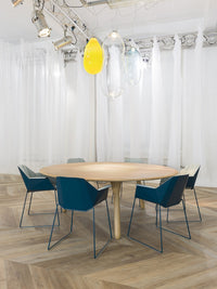 Giraffe Dining Table