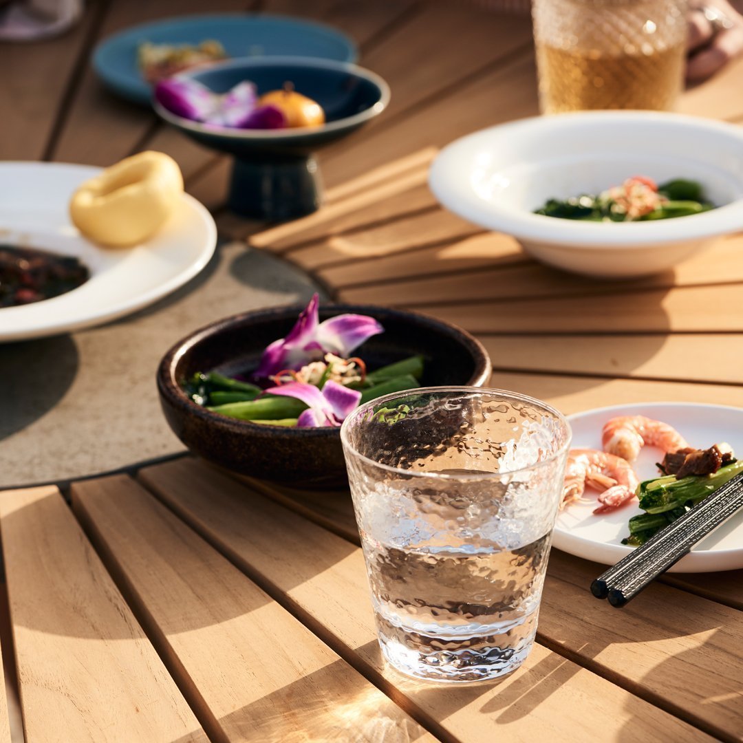 Mindo 101 Outdoor Dining Table - Round