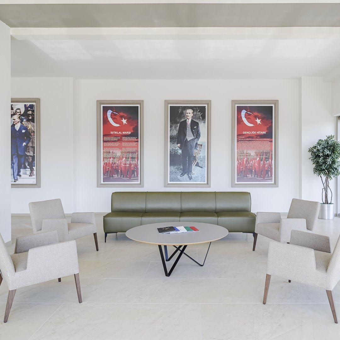 Monte Cristo Armchair