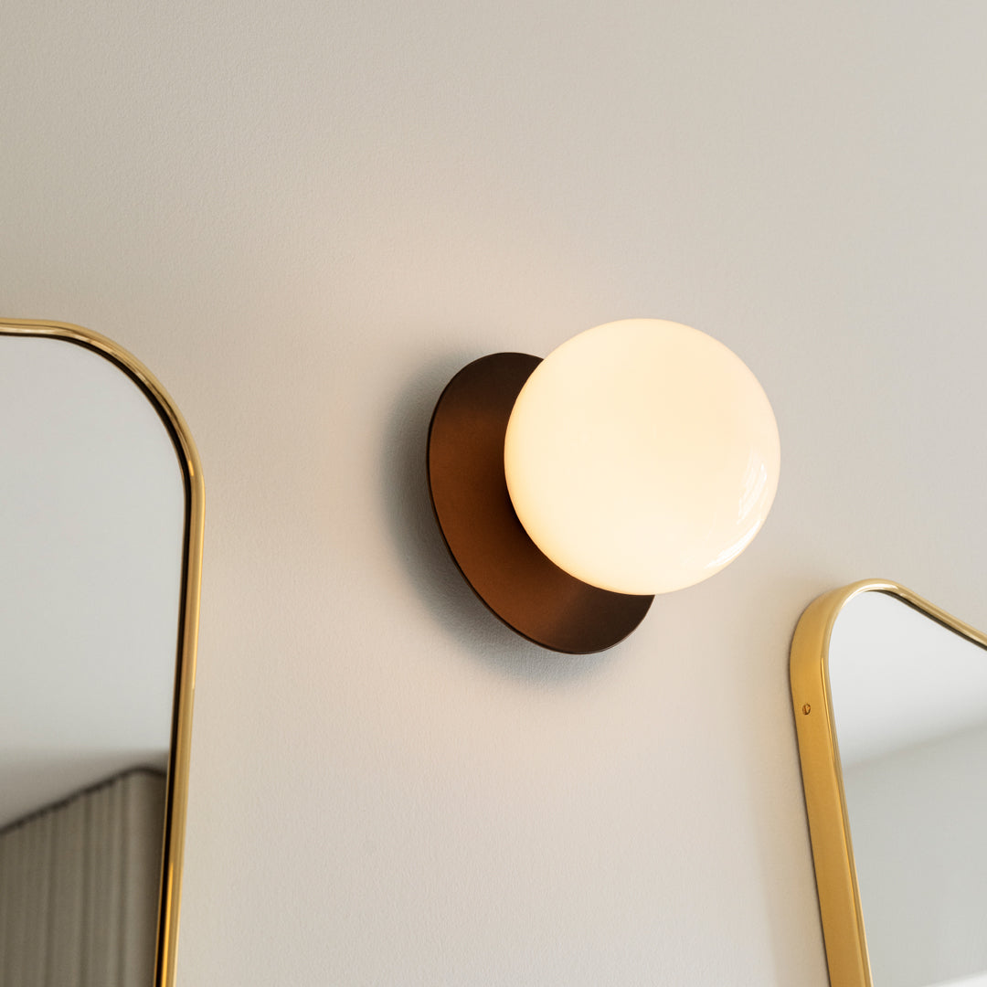Liila 1 Wall Light - Medium