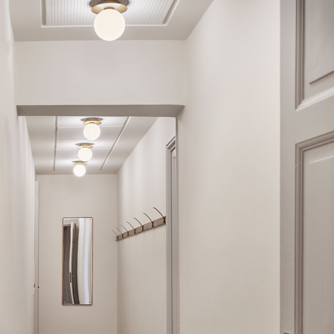 Liila 1 Wall Light - Large